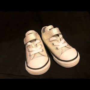 Glitter converse toddler shoe